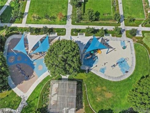 52 Honey Locust , Irvine, CA