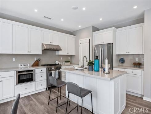 122 Messenger , Irvine, CA