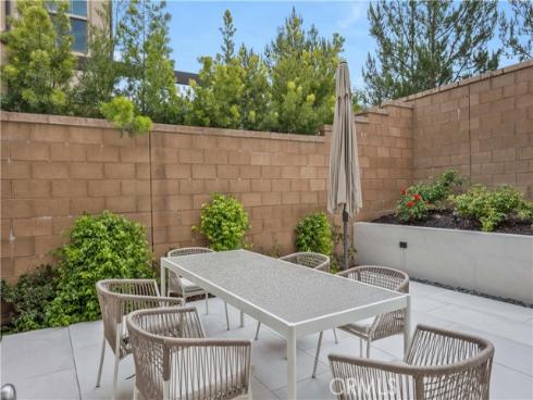 122 Messenger , Irvine, CA