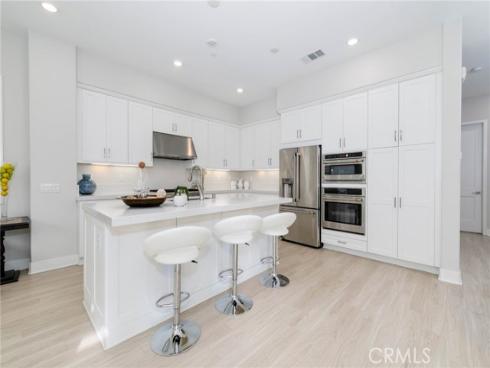 102 Pattern , Irvine, CA