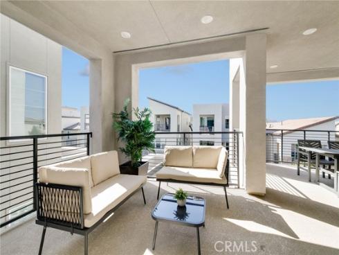 102 Pattern , Irvine, CA