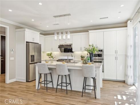 111 Baja , Irvine, CA