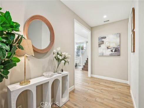 111 Baja , Irvine, CA