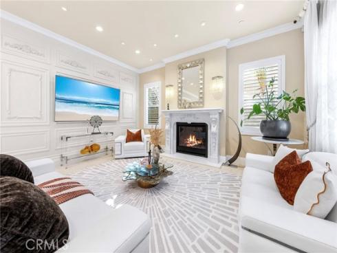 123 Calderon , Irvine, CA