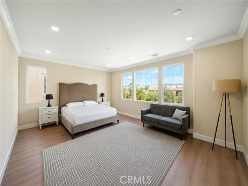 81 Pelican Lane, Irvine, CA