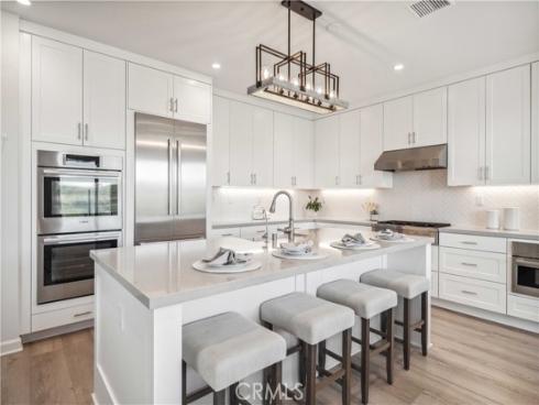 208  Canterbury  , Irvine, CA