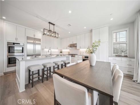 208  Canterbury  , Irvine, CA