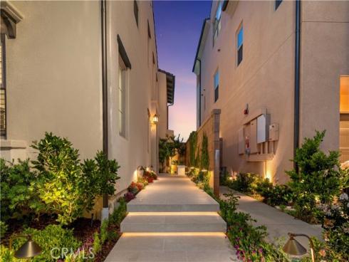 208  Canterbury  , Irvine, CA