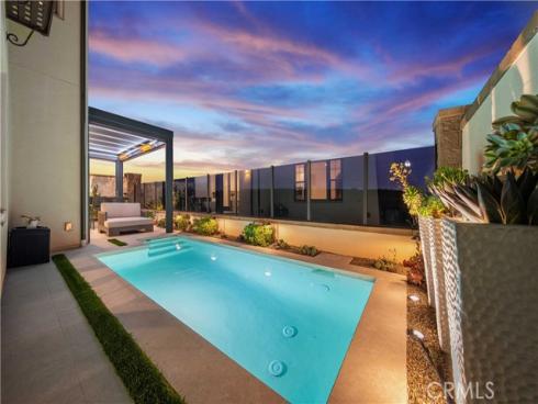 208  Canterbury  , Irvine, CA