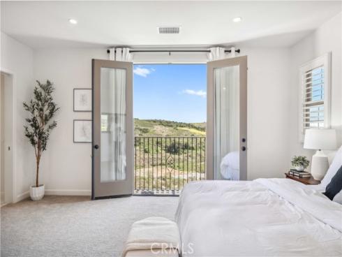 208  Canterbury  , Irvine, CA