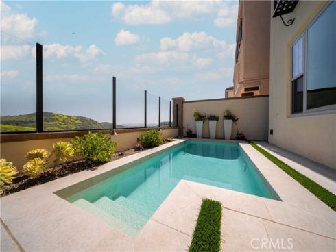 208  Canterbury  , Irvine, CA