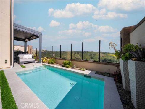 208  Canterbury  , Irvine, CA