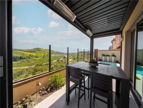 208  Canterbury  , Irvine, CA