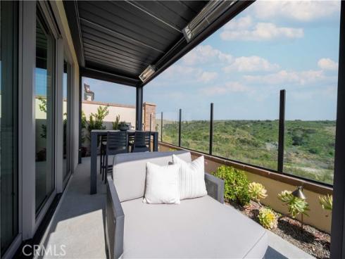 208  Canterbury  , Irvine, CA