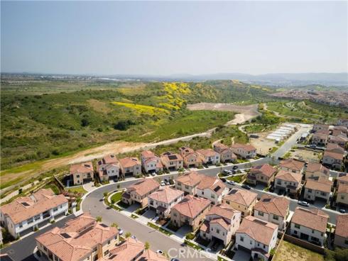 208  Canterbury  , Irvine, CA