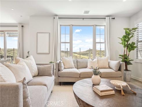 208  Canterbury  , Irvine, CA