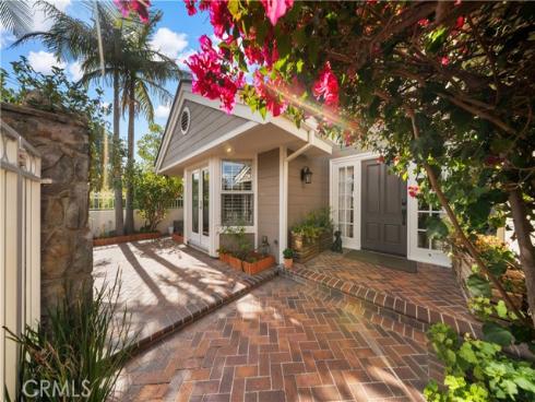 14 Antares 13 , Irvine, CA