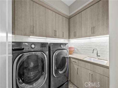 105 Cutlass , Irvine, CA