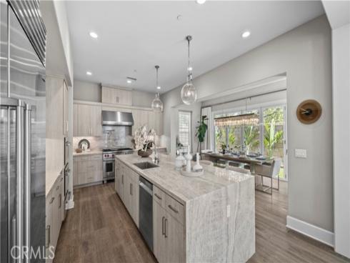 105 Cutlass , Irvine, CA