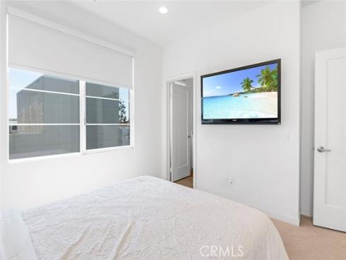 208 Novel , Irvine, CA