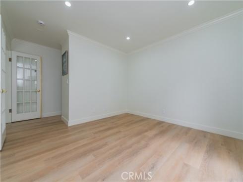 303 Streamwood , Irvine, CA