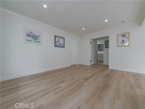 303 Streamwood , Irvine, CA