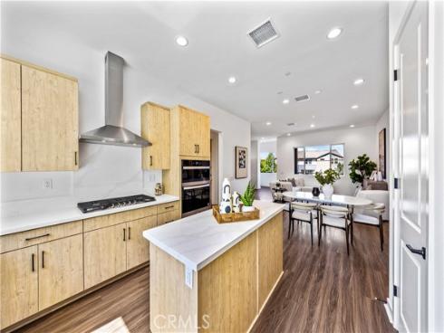 1073 Cadence , Irvine, CA