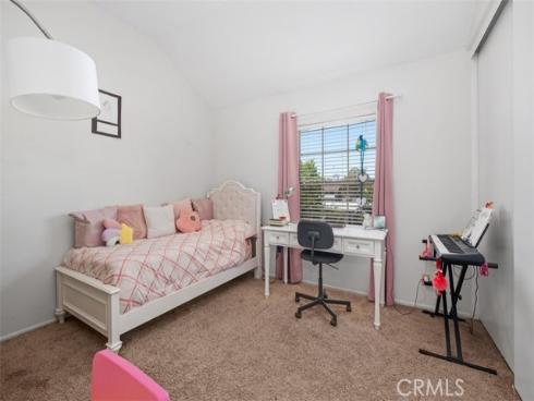 44  Oxford  , Irvine, CA