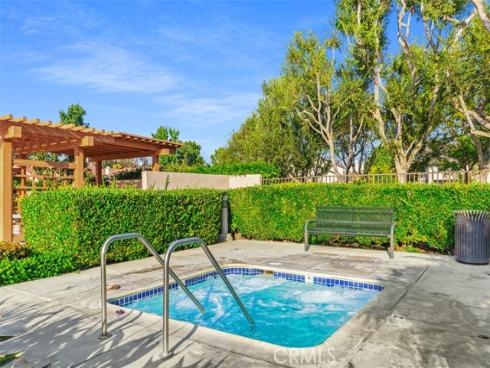 44  Oxford  , Irvine, CA