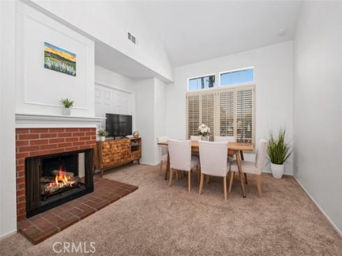 44  Oxford  , Irvine, CA