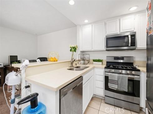 44  Oxford  , Irvine, CA