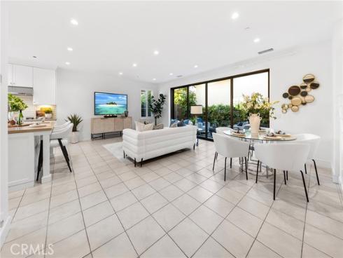 141 Dolci , Irvine, CA