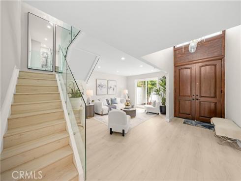 12 Whitewood Way, Irvine, CA