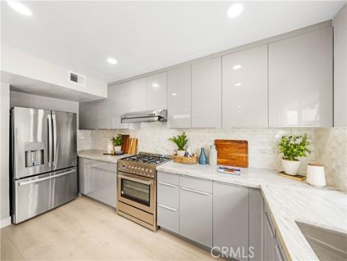 12 Whitewood Way, Irvine, CA