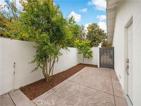 12 Whitewood Way, Irvine, CA