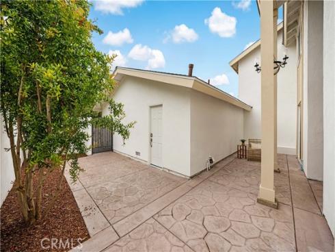 12 Whitewood Way, Irvine, CA