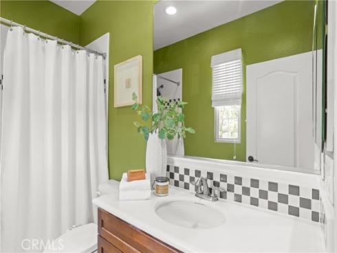 89  Chantilly  , Irvine, CA