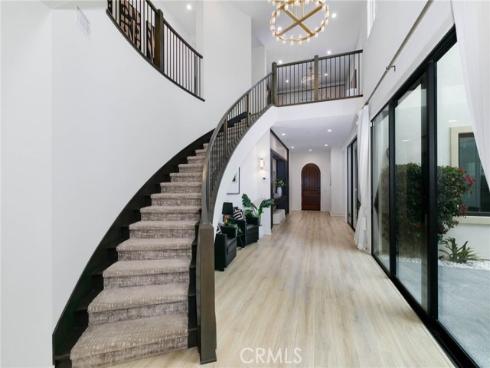 114  Interstellar  , Irvine, CA