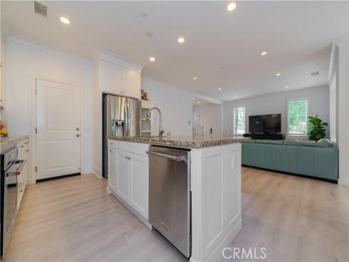 109  Hanging Garden  , Irvine, CA