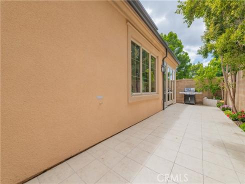 109  Hanging Garden  , Irvine, CA