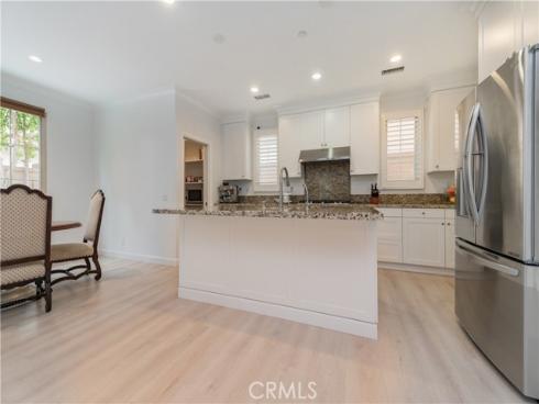 109  Hanging Garden  , Irvine, CA