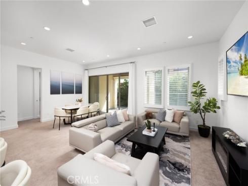 138 Jayhawk , Irvine, CA