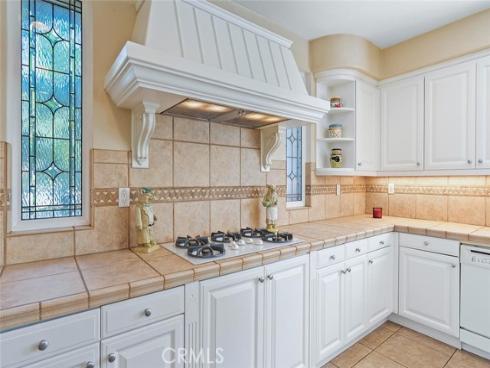 28  Malibu  , Irvine, CA