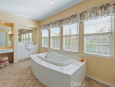 28  Malibu  , Irvine, CA