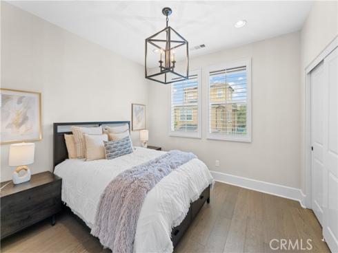 129 Pathway , Irvine, CA