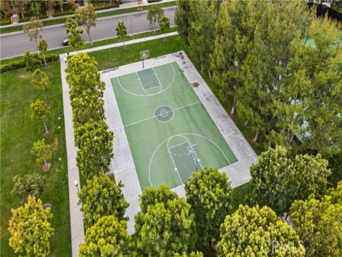 129  Pathway  , Irvine, CA
