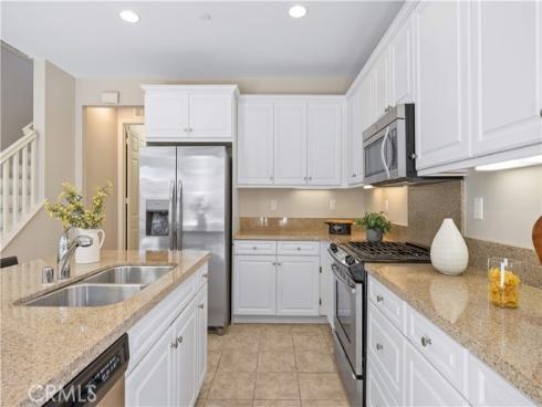 116 Desert Bloom , Irvine, CA