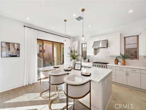 215 Sutters Mill , Irvine, CA