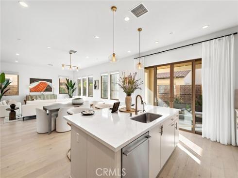 215 Sutters Mill , Irvine, CA