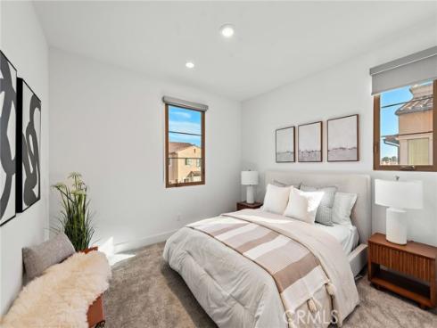 215 Sutters Mill , Irvine, CA